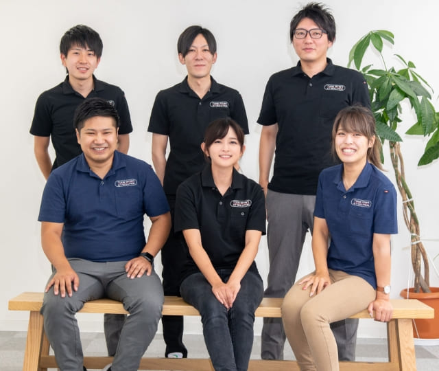 トータルスマートの社内の様子と働くメンバー6